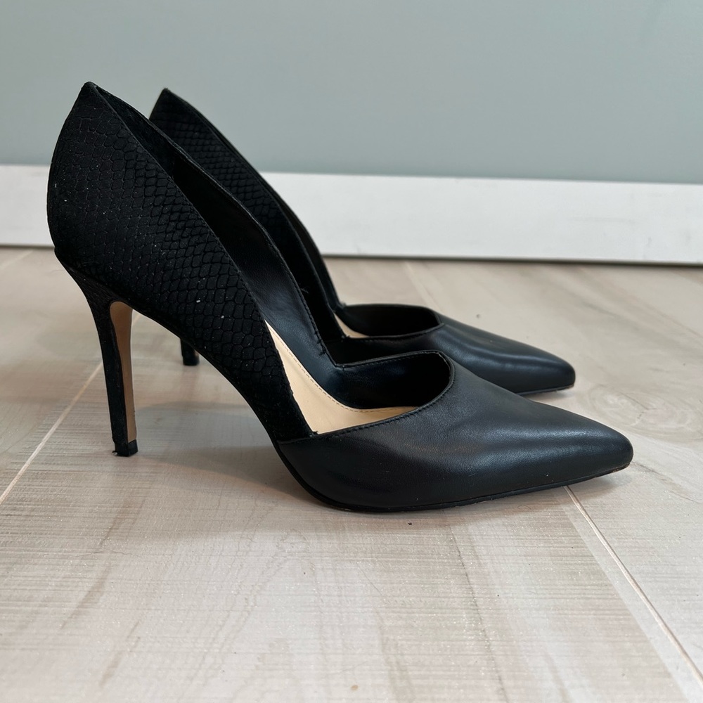 Vince Camuto Airmosah pumps